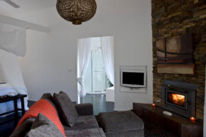 Blue Cliffs Retreat